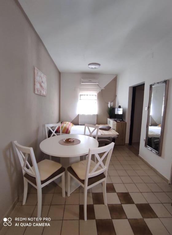 Sandra Vir Exterior photo