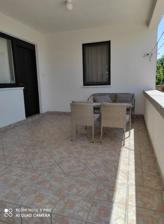 Sandra Vir Exterior photo