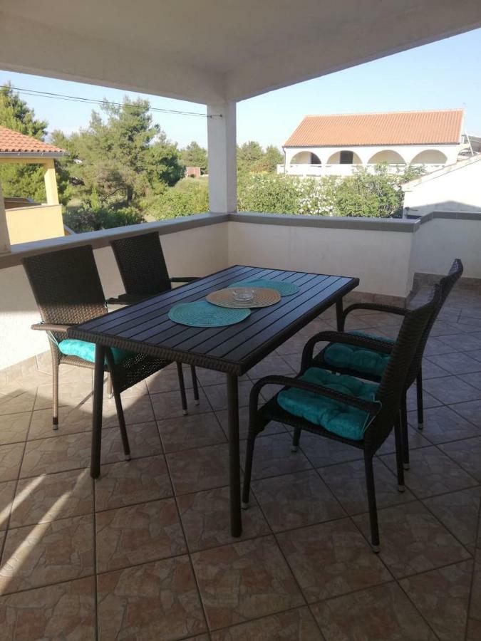 Sandra Vir Exterior photo